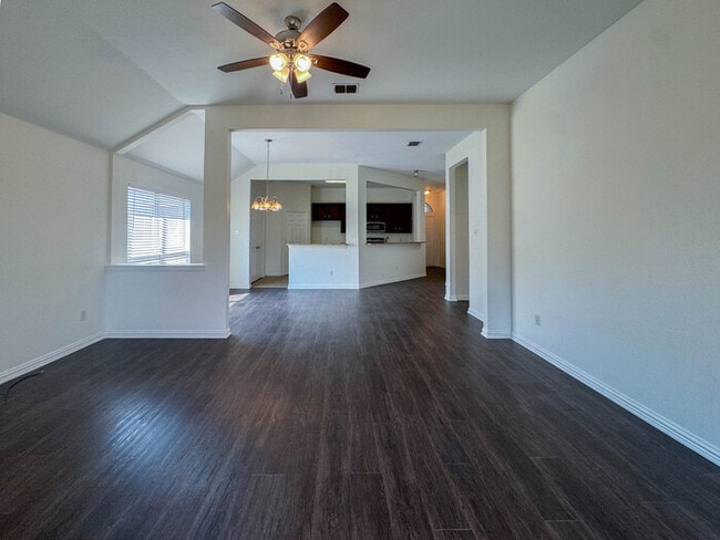 Building Photo - 44 Heron Dr