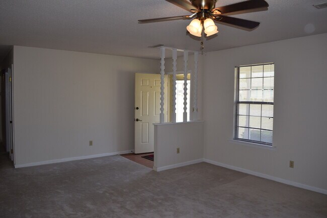 Building Photo - CHAPELWOOD SUBDIVISION!