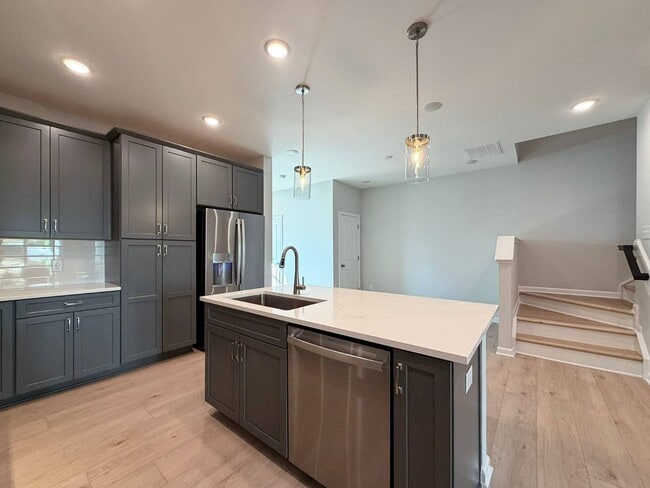 Building Photo - 2459 Englemann Dr