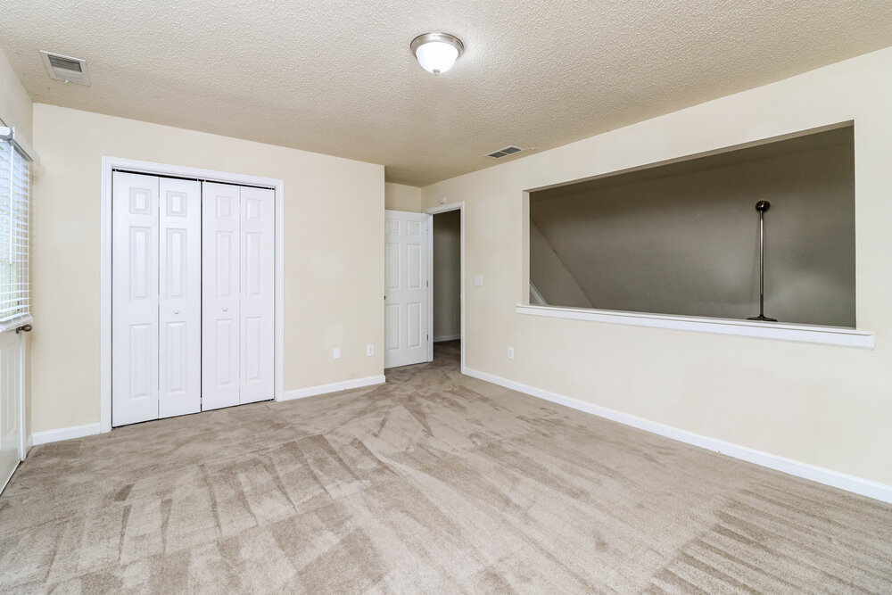 Building Photo - 67 Middlebrook Dr