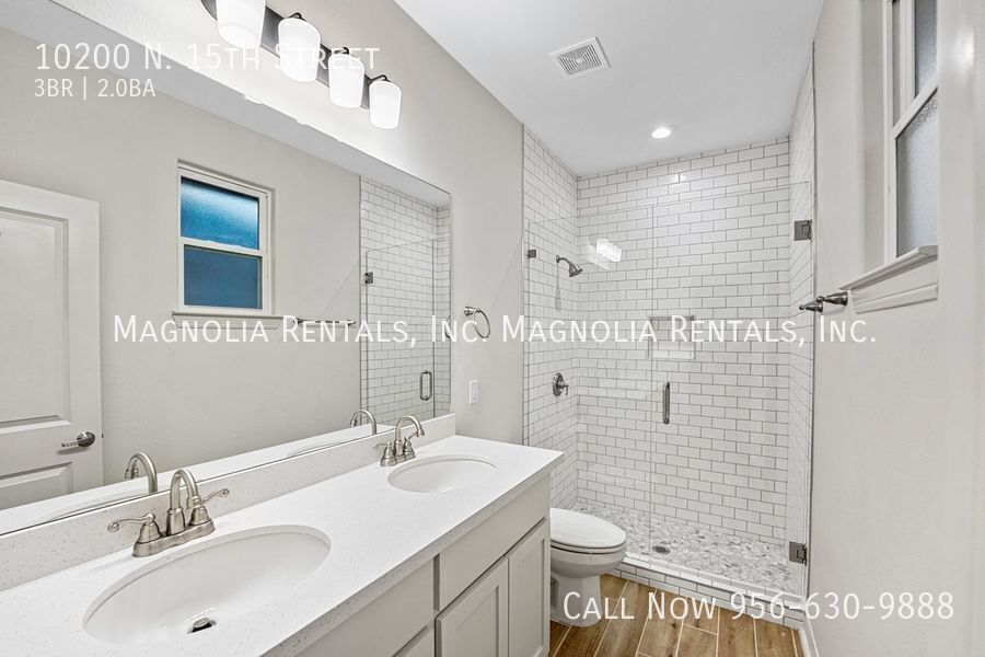 Building Photo - 10200 N 15th St