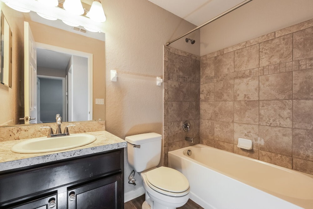 Building Photo - 8006 Brookeshire Dr