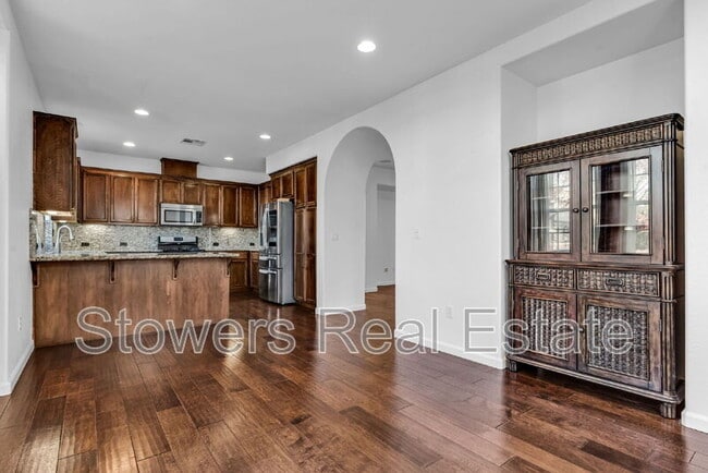 Building Photo - 4685 Malayan St