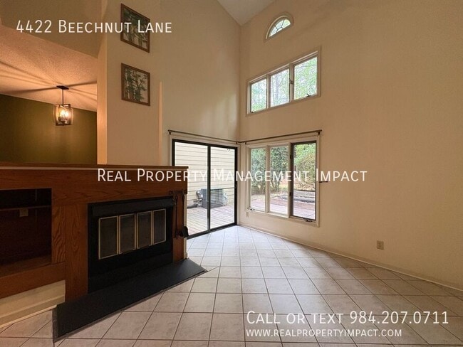 Building Photo - 4422 Beechnut Ln