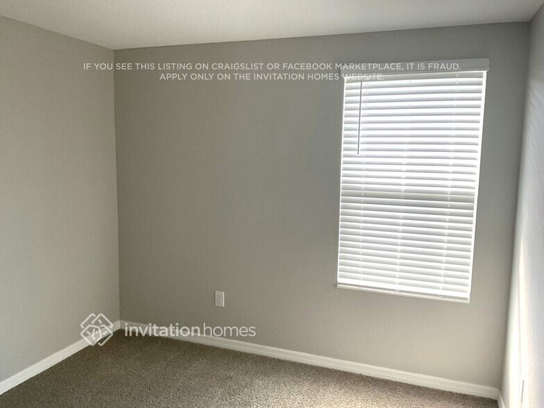 Building Photo - 2273 Treesdale Ave