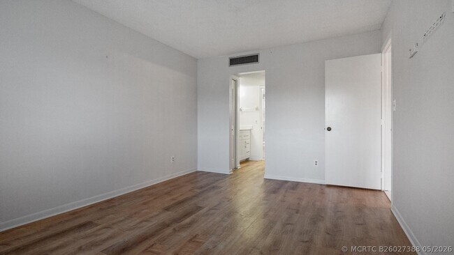 Building Photo - 5890 NW 64th Ave