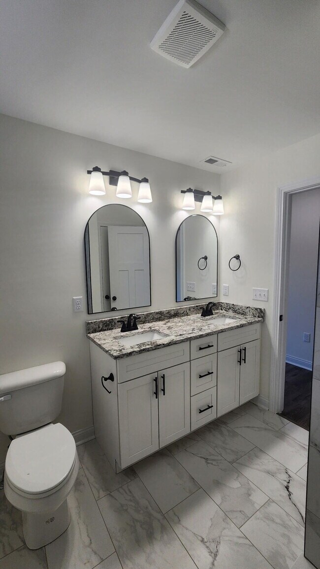 Building Photo - 929 Olympic Ct