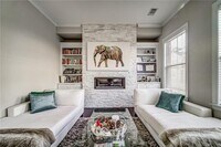 Building Photo - 1913 Townsend Ct