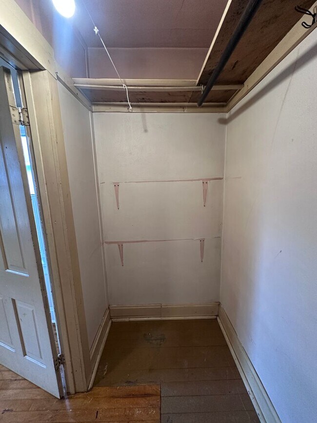 Building Photo - 120 N 4th Ave