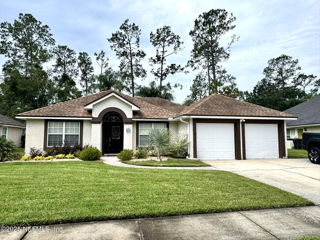 Primary Photo - 1672 Pinecrest Dr