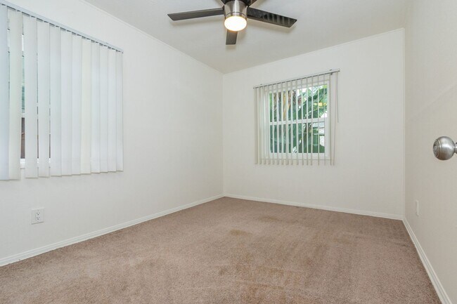 Building Photo - Charming 2 bed /1 Bath Duplex in Pacific Beach 8 Blocks From the Ocean!