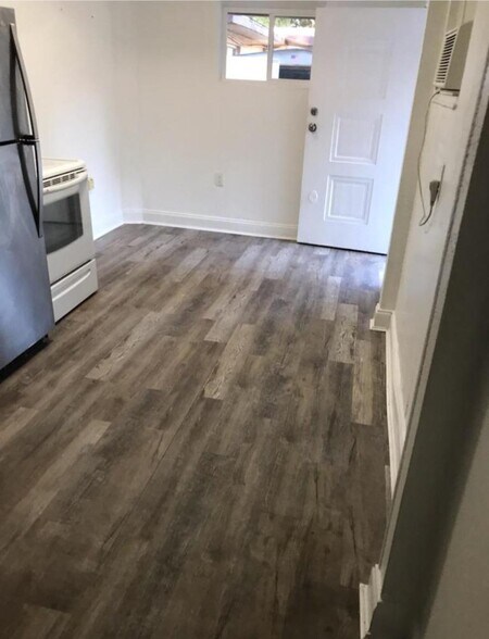 Building Photo - 6232 62nd Ave N