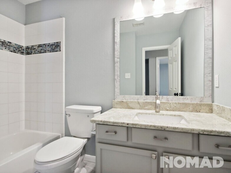 Building Photo - 14119 Maximos Dr