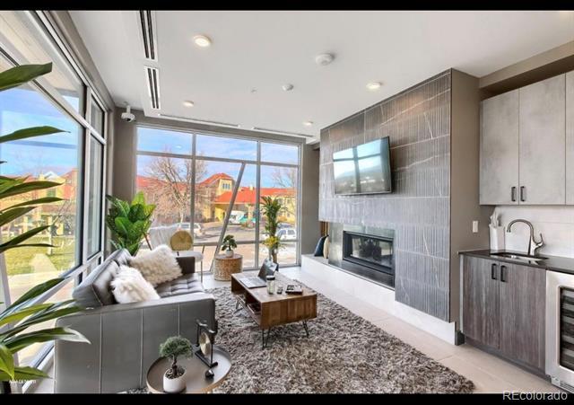 Building Photo - 2876 W 53rd Ave