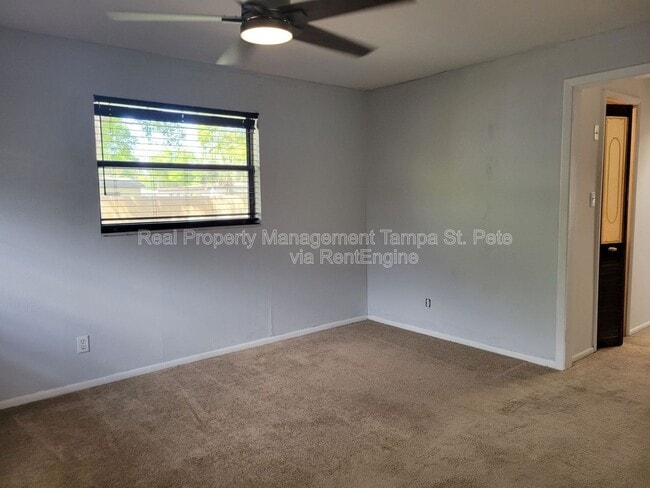 Building Photo - 4311 S Thatcher Ave