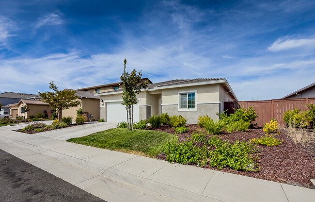 Building Photo - 2048 Ballet Way