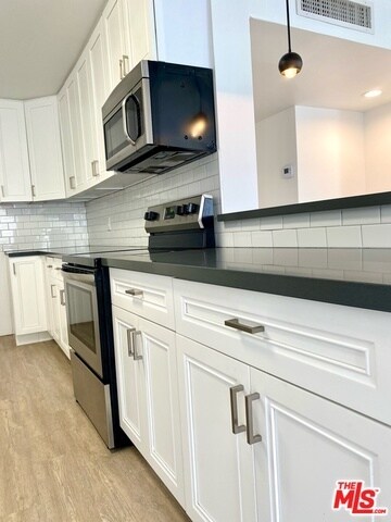 Building Photo - 435 N Oakhurst Dr