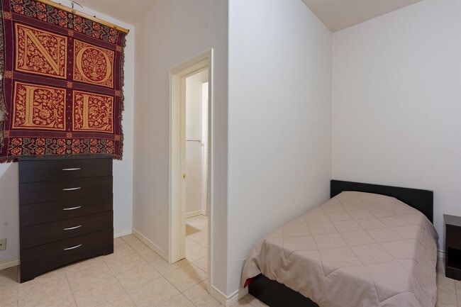 Building Photo - 31 Running Deer Mdws