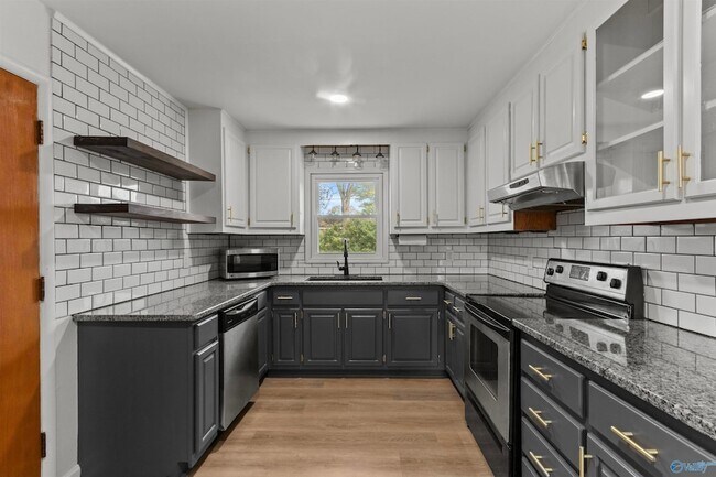 Building Photo - 6304 Davies Ave NW