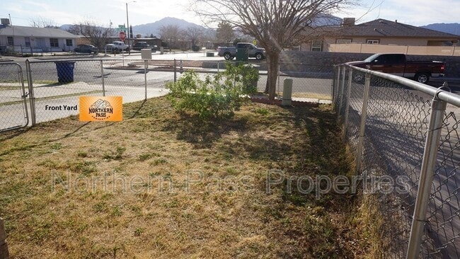 Building Photo - 6069 Bridalveil Dr