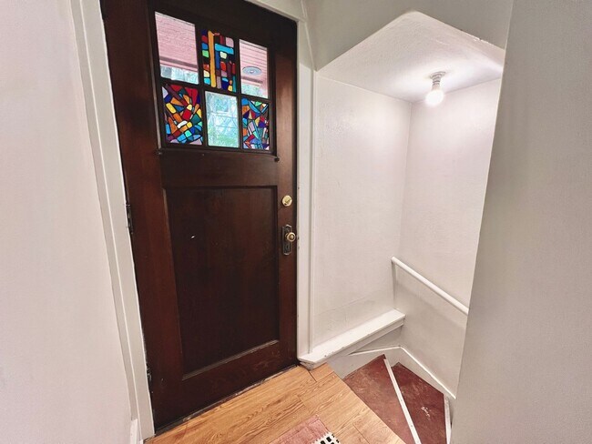 Building Photo - The Ideal TC Downtown Retreat