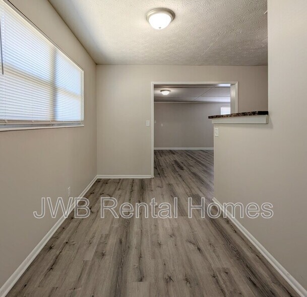 Building Photo - 6412 Cooper Ln
