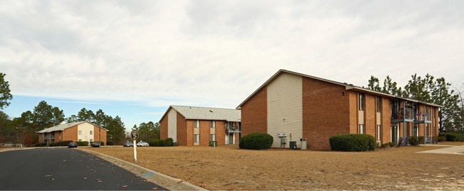 Building Photo - Modern Comfort & Convenience at Westfield Gardens Lexington  - 353F