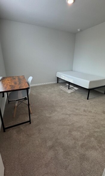 Building Photo - 2344 Green Sturgeon Ct