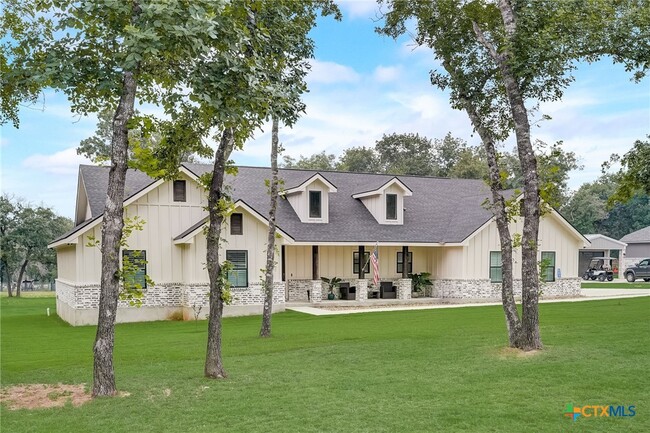 Building Photo - 281 Cibolo Way