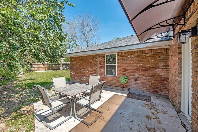 Building Photo - 4074 Cheena Dr