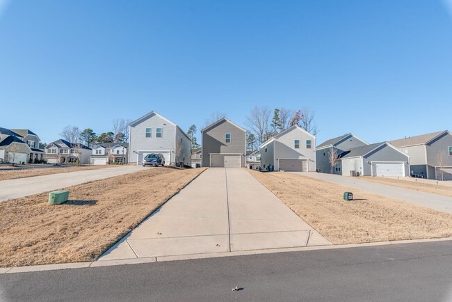 Building Photo - Beautiful 4 bedroom home in Belmont!