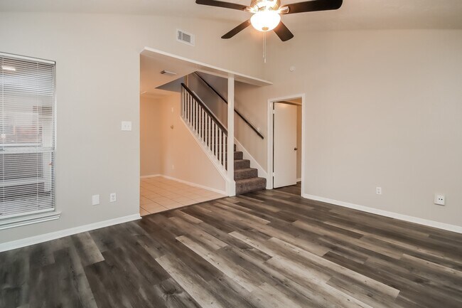 Building Photo - 7819 Terra Cotta Dr