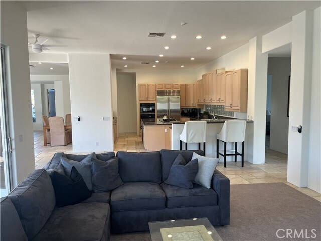 Building Photo - 45540 Cielito Dr