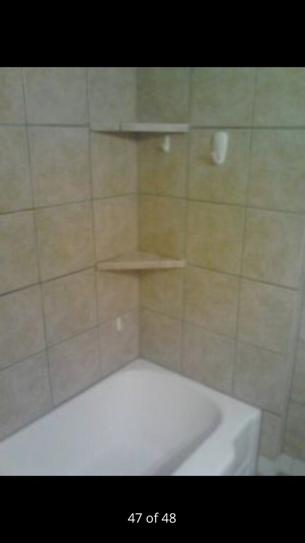 Building Photo - Pre Leasing for fall 2026!