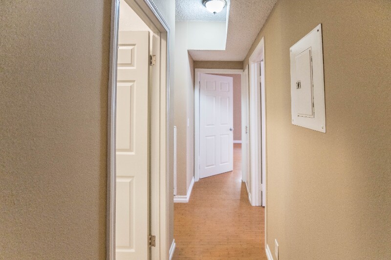 Building Photo - 1939 Beloit Ave