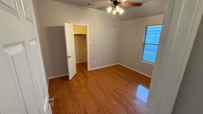 Building Photo - 1416 Shirley Way