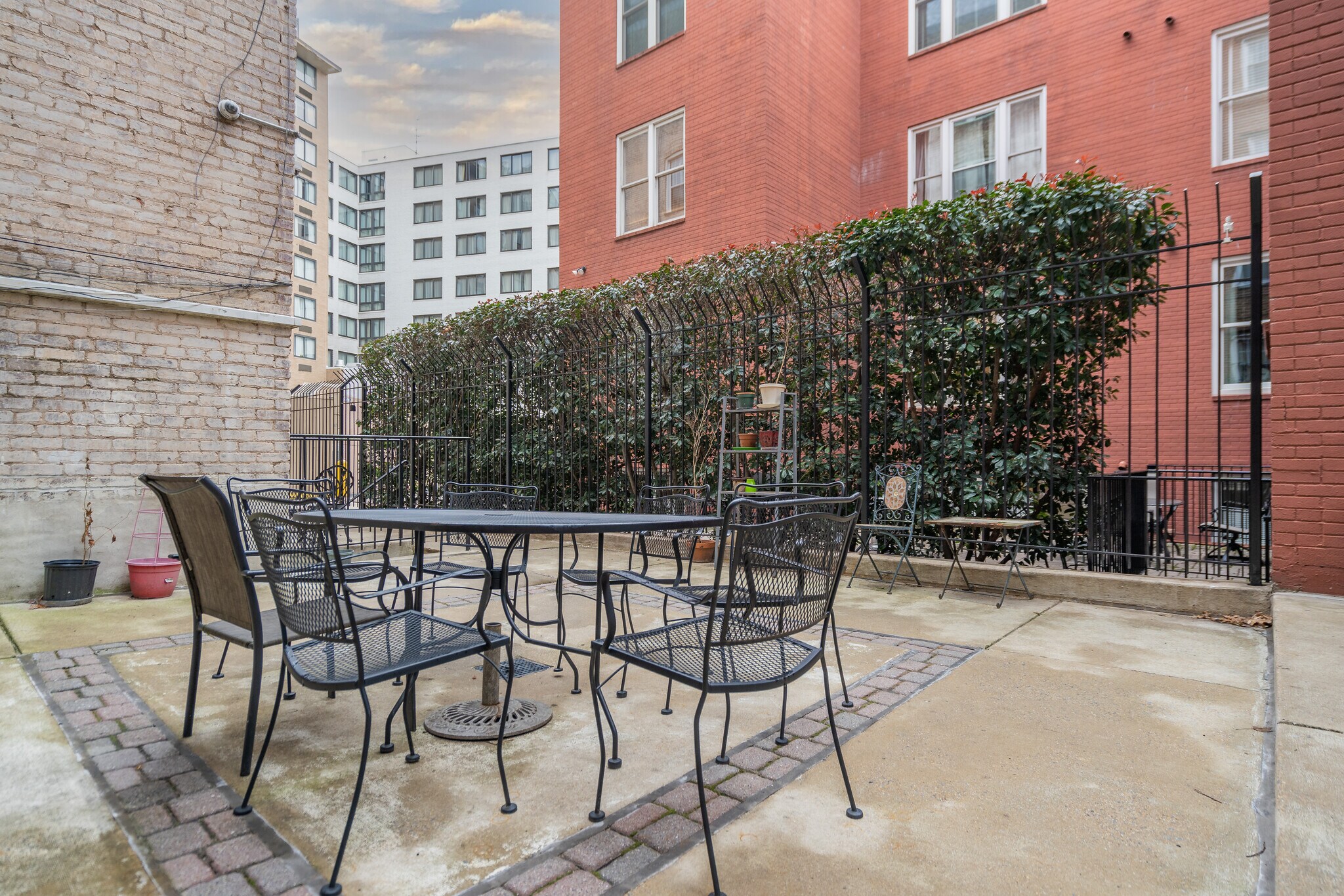 Outdoor space - 1332 15th Street NW