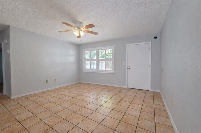 Building Photo - 3201 Dryer Ave