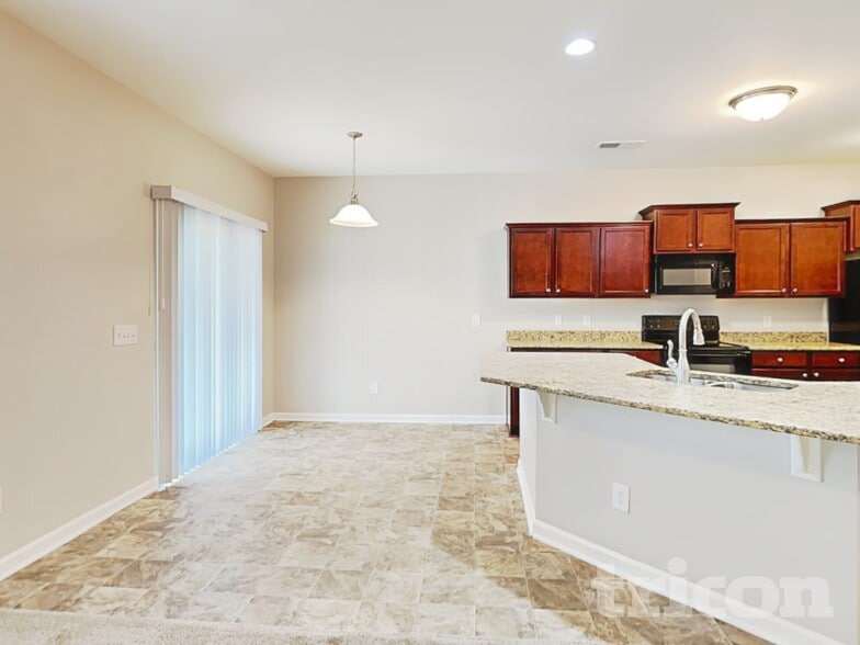 Building Photo - 143 Ridge Terrace Ln