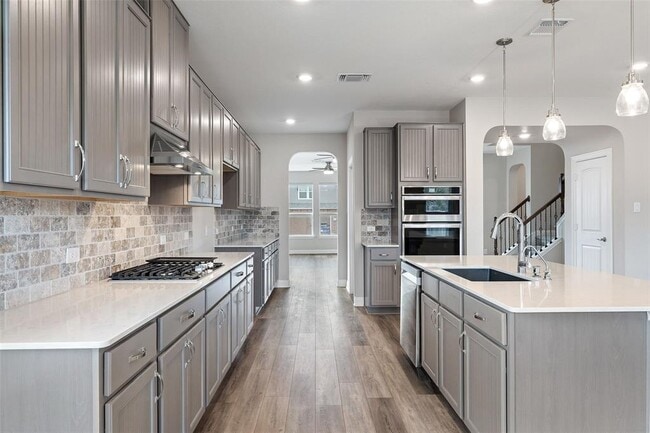 Building Photo - 1709 Stinnett Dr