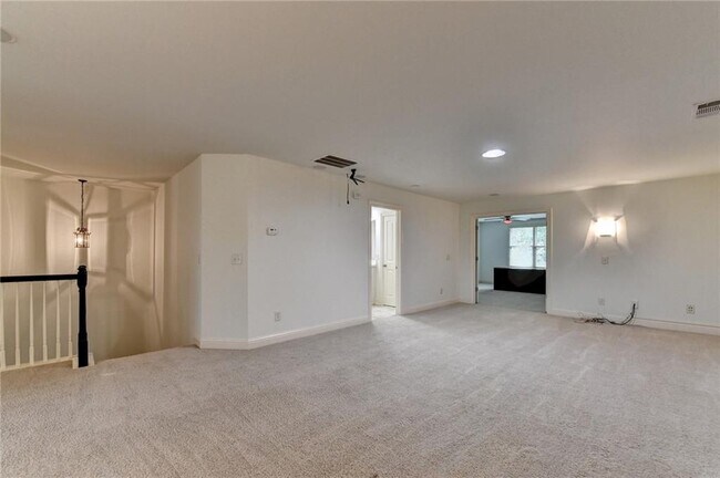 Building Photo - 6961 Fellowship Ln