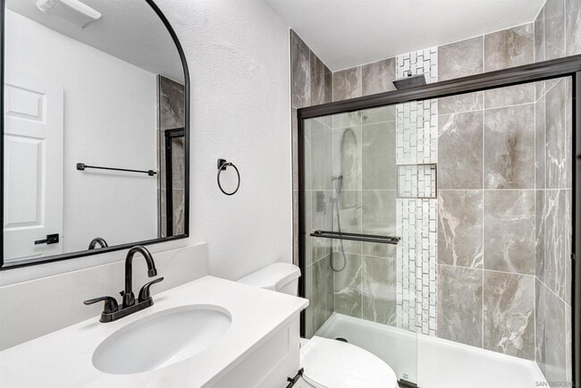 Building Photo - 9175 Campina Dr