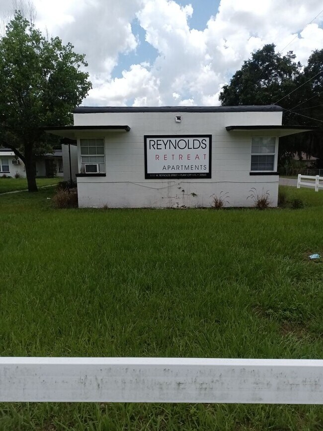 Building Photo - 1 Bed 1 Bath Apartment for Rent $950