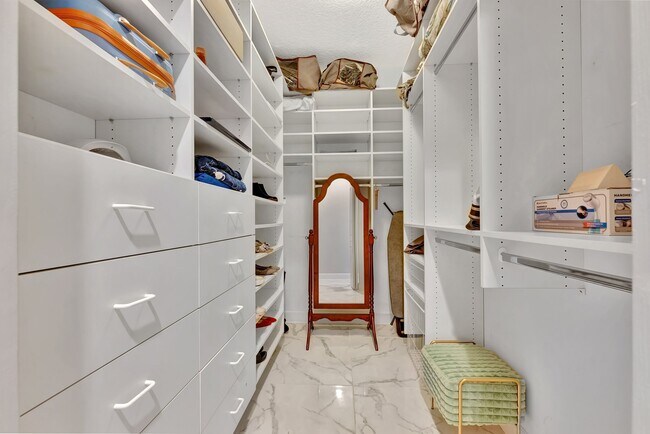 Building Photo - 546 NW 118th Terrace