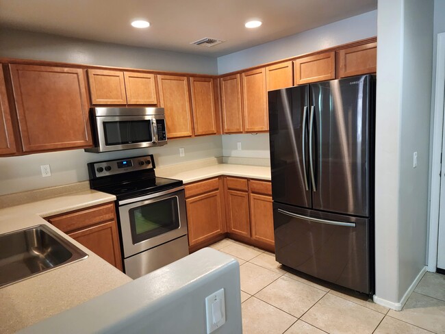 Building Photo - 5781 Cedar Ridge Rd