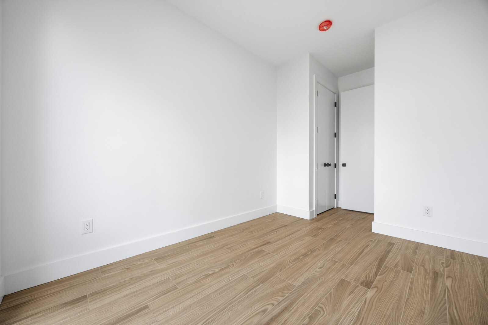 Building Photo - 379 Hawthorne St