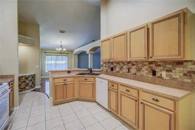 Building Photo - 18904 Nest Fern Cir