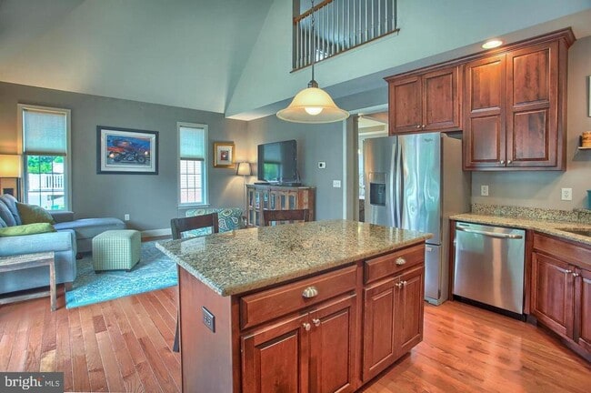 Building Photo - 4755 Laurel Valley Ln
