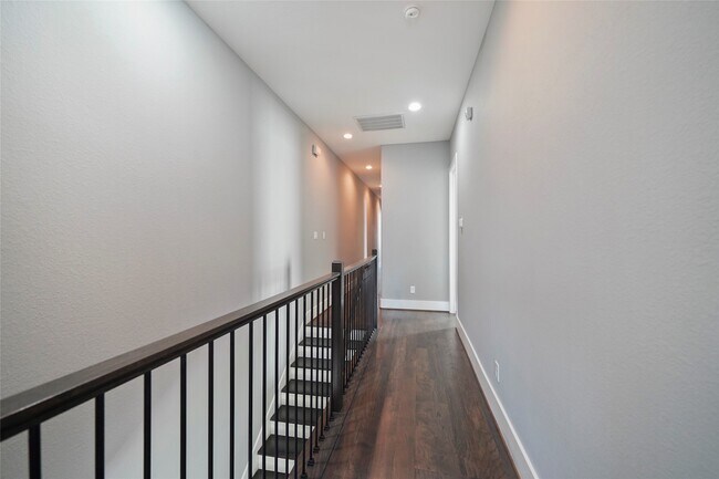 Building Photo - 4123 Eigel St