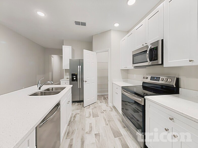 Building Photo - 1337 19th St